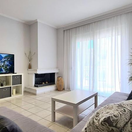 Ivanna Apartment Nea Moudania Bagian luar foto