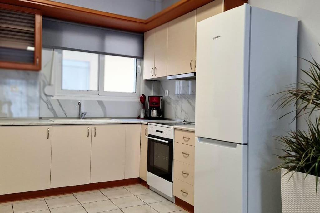 Ivanna Apartment Nea Moudania Bagian luar foto